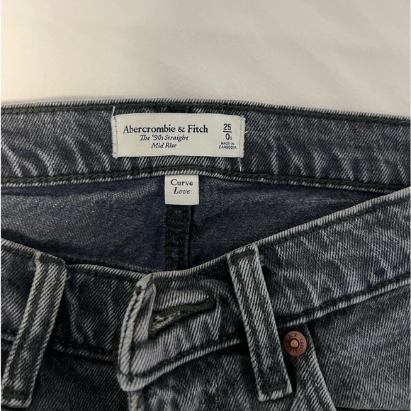 Abercrombie & Fitch curve love mid rise straight jeans, size 25, length short - Picture 3 of 3